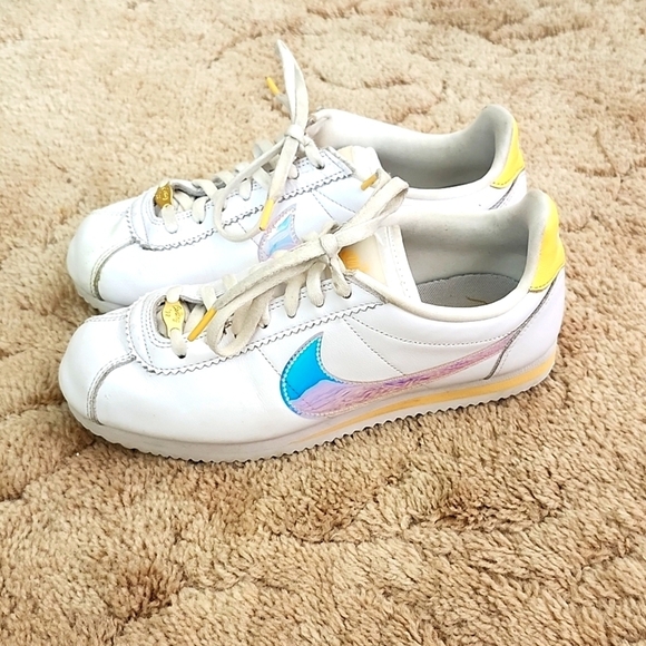Nike Classic Cortez White Topaz Gold 2019 Womens 8.5